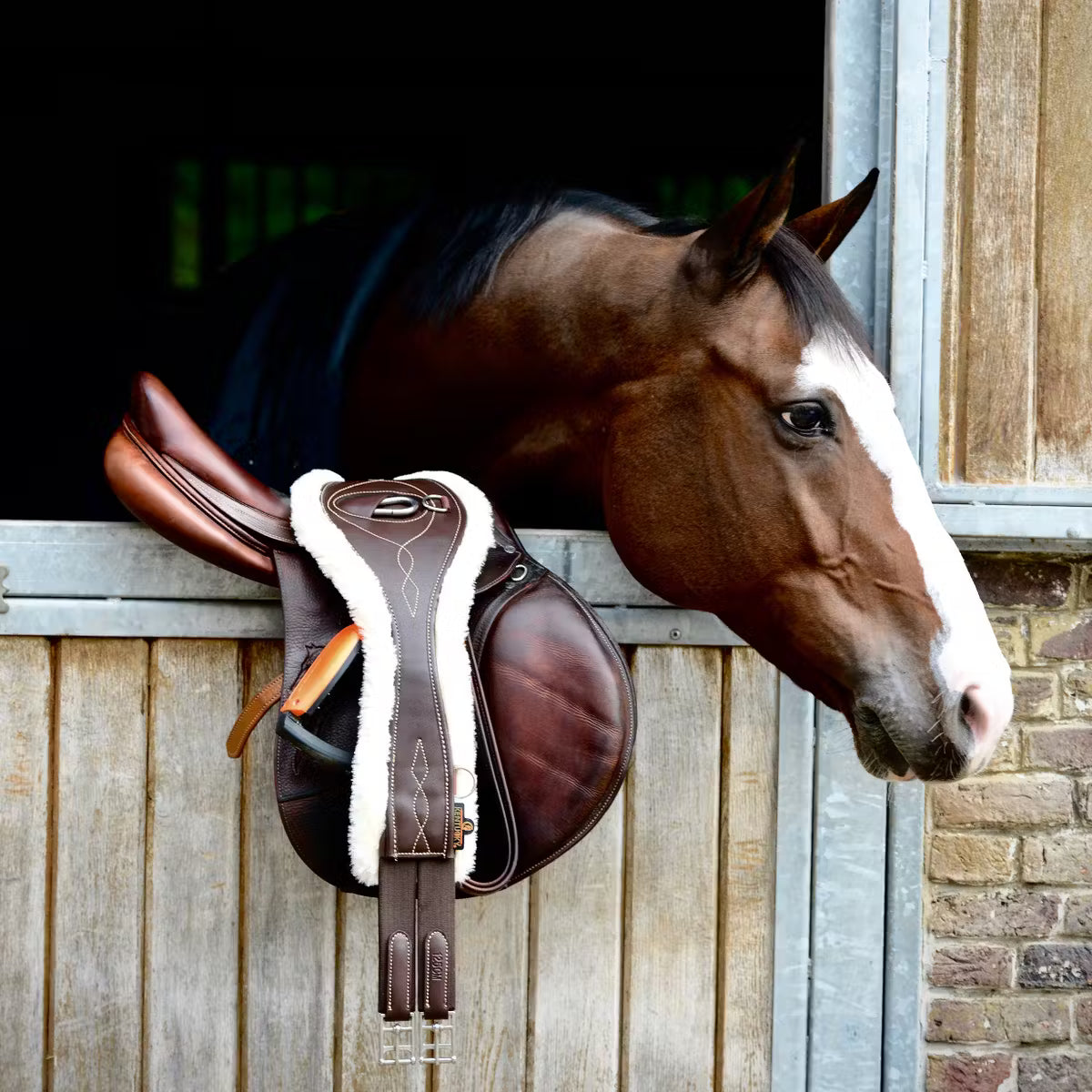 KENTUCKY SHEEPSKIN ANATOMIC GIRTH